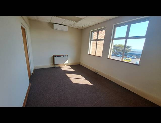 93M² OFFICE TO LET IN EMPANGENI CENTRAL